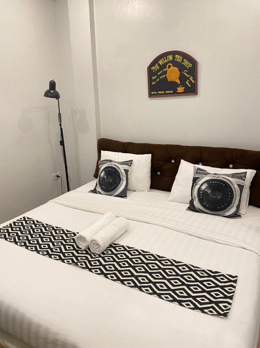 101 Seoul Hostel Bangkok Exterior photo